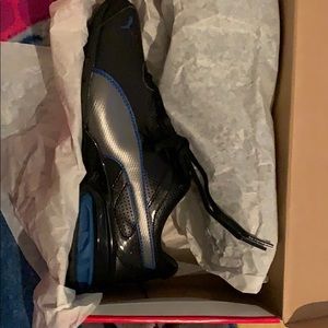 Pumas Tazon 6 SL JR size 4